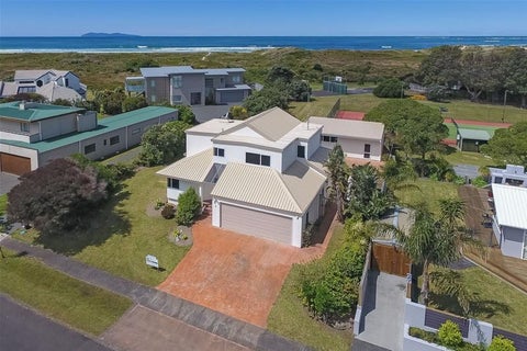 4 Wakanoi Place, Bowentown, Waihi Beach