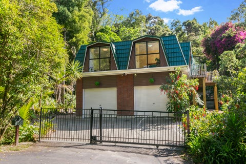 12 Valley Road, Titirangi, Auckland