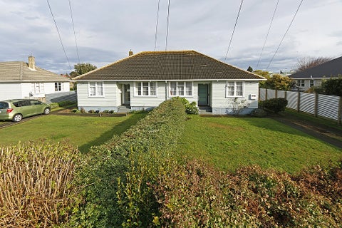 19 Collins Street, Hawera