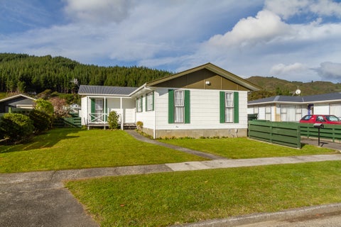 176 Wise Street, Wainuiomata, Lower Hutt