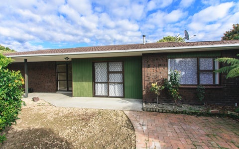 8A Baton Place, Highbury, Palmerston North