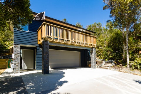 4 Lowry Heights, Stokes Valley, Lower Hutt