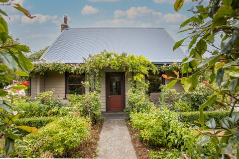 397 High Street South, Carterton, Carterton