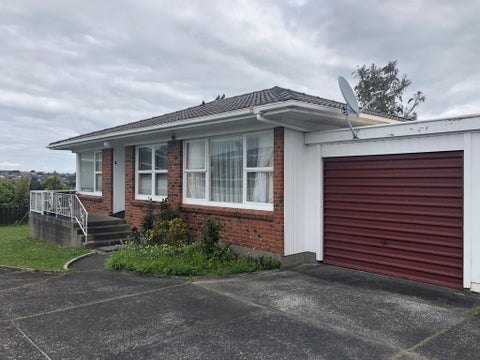 2/119 Coronation Road, Hillcrest, Auckland