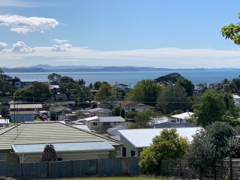 42 Surf Road, Stanmore Bay, Whangaparāoa