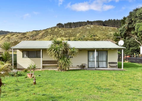 28 Cordyline Road, Port Waikato, Port Waikato
