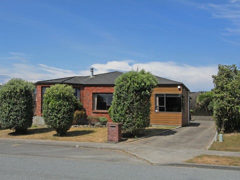 51 James Cook Drive, Whitby, Porirua
