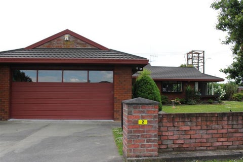 2 Royal Oak Drive, Kelvin Grove, Palmerston North
