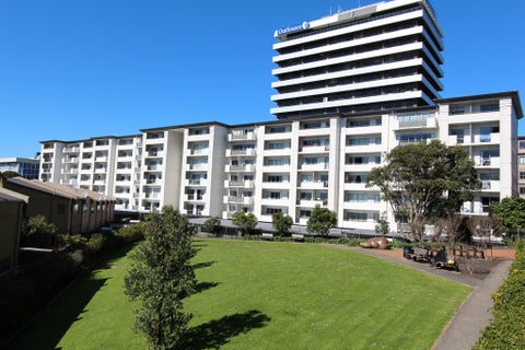 2L/16 Burton Street, Grafton, Auckland