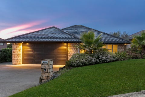 3 Spyglass Street, Red Beach, Red Beach