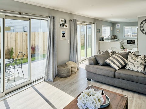 2B Belize Grove, Grenada Village, Wellington