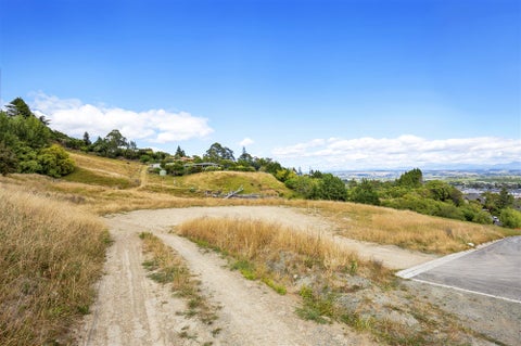 20 Pioneer Heights, Richmond