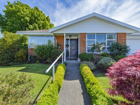 1A Calbreath Place, Russley, Christchurch