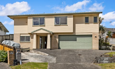 26 Carillon Place, Massey, Auckland