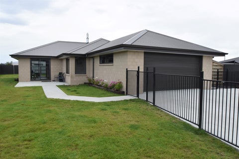 9 Unwin Place, Twizel