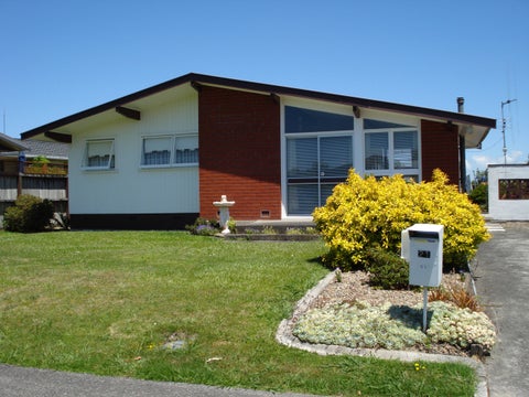 21 Ashurst Avenue, Pukete, Hamilton