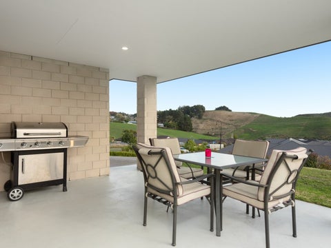 101 Falcon Drive, Welcome Bay, Tauranga