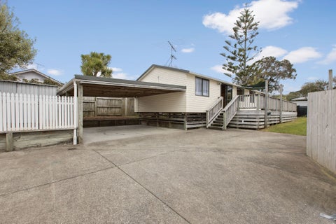 2/44 Hayman Place, Beach Haven, Auckland
