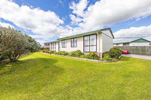 27 Barneys Farm Road, Clendon Park, Auckland