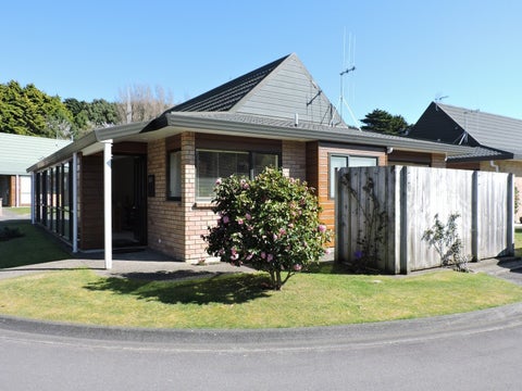 41/42 Main Road, Tawa, Wellington