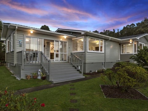 1 Zeala Grove, Stokes Valley, Lower Hutt