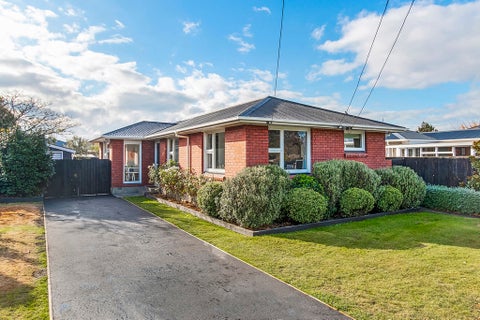 39 Sturrocks Road, Redwood, Christchurch