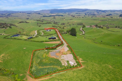 712A Te Hutewai Road, Raglan