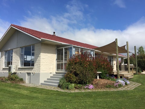 15 Whitestone Crescent, Weston, Oamaru