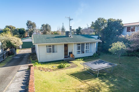 7 Francis Road, Paraparaumu Beach, Paraparaumu