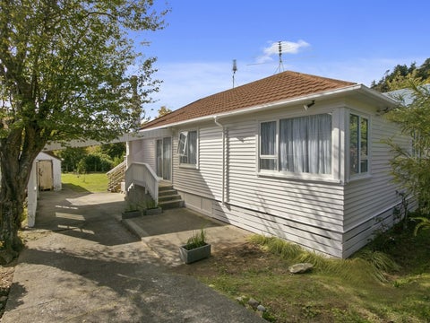 39 Poole Crescent, Wainuiomata, Lower Hutt