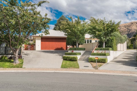 16 Hyland Street, Wanaka
