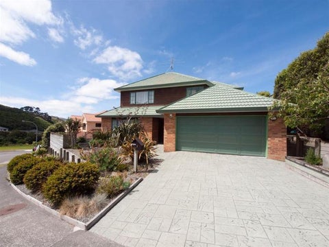 8 Eastcott Grove, Churton Park, Wellington