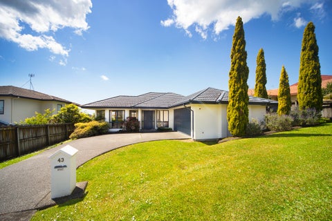 43 Black Teal Close, Unsworth Heights, Auckland
