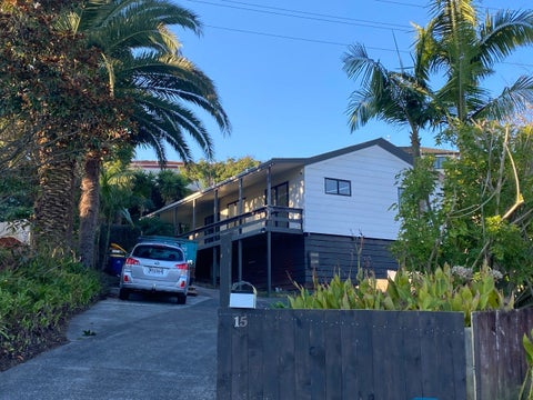 15 Atlantis Place, Totara Vale, Auckland