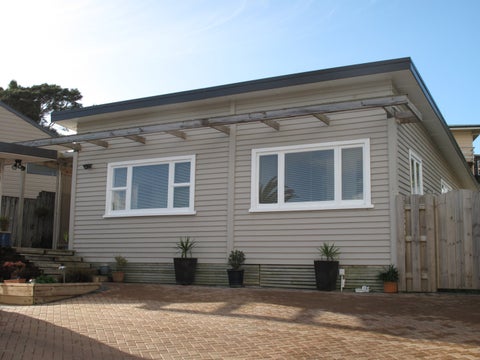 22A Government Road, Raglan