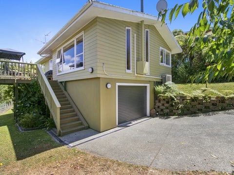 13 Levin Grove, Kelson, Lower Hutt