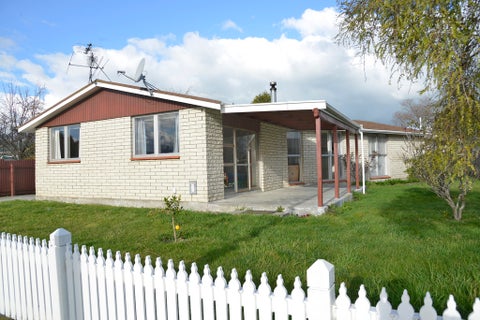 1 Deller Drive, Carterton, Carterton