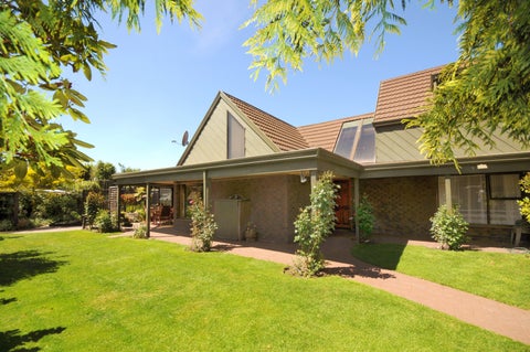 9 Sonning Place, Redwood, Christchurch