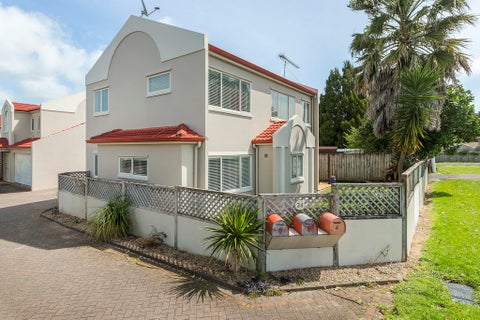 24A Don Street, Papakura, Papakura