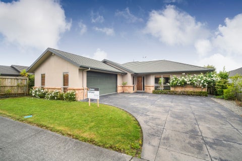 21 Johnstone Drive, Fitzherbert, Palmerston North