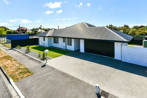 172 Bower Avenue, New Brighton, Christchurch