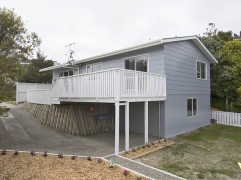 21 Staysail Place, Whitby, Porirua