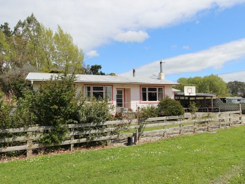 31 Cambridge Street, Pahiatua
