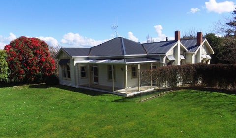 1644 Cheltenham Hunterville Road, Waituna West, Rewa