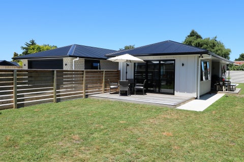 11 Austin Reid Avenue, Carterton
