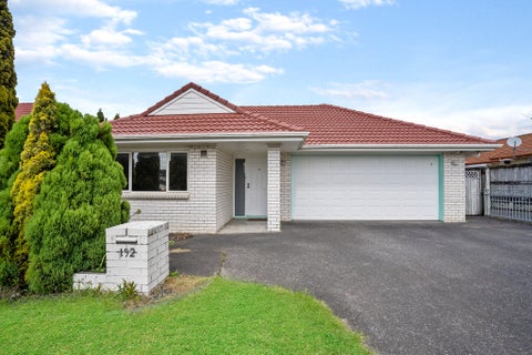 192 Botany Road, Botany Downs, Auckland