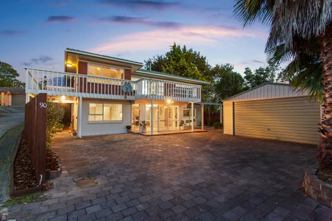 90 Seabrook Avenue, New Lynn, Auckland