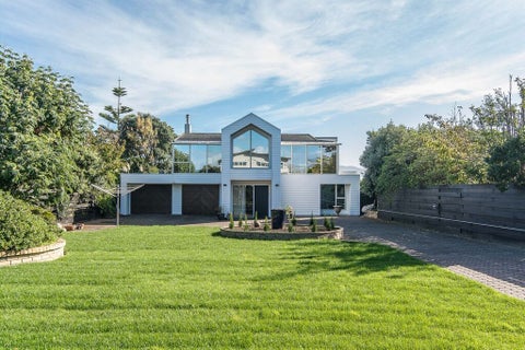 125 Manly Street, Paraparaumu Beach, Paraparaumu