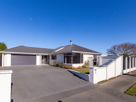 2 Forest Drive, Parklands, Christchurch