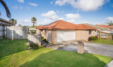 157 Naylors Drive, Mangere, Auckland